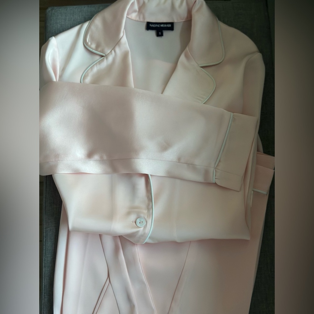 NADINE MERABI DARCIE Luxury Pink Pijamas Set - Picture 6 of 7
